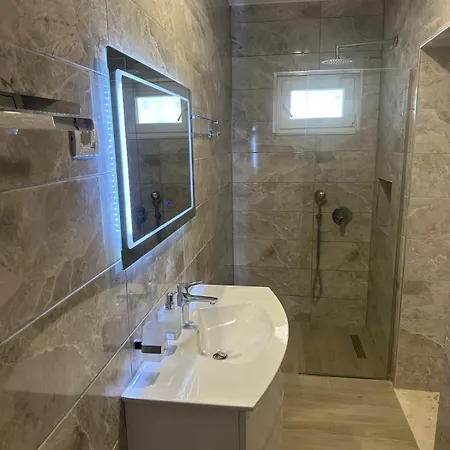 Hétvégi ház Kalami